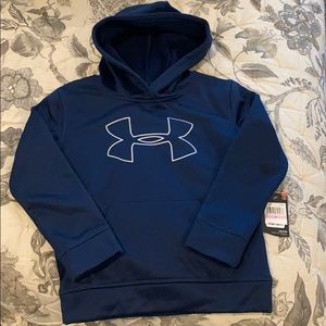 NWT Under Armour navy blue pull over Youth 6